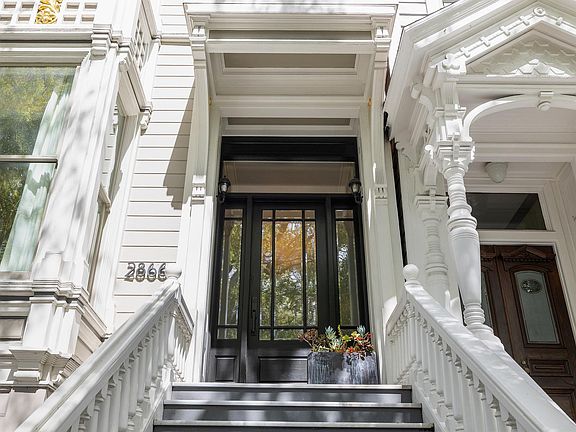 3rd image of 2866 Pine St #2868
