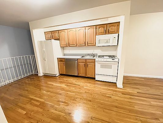1st image of 2820 41st St #3