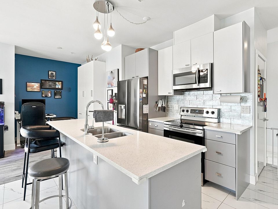 1st image of 12310 222nd St #407