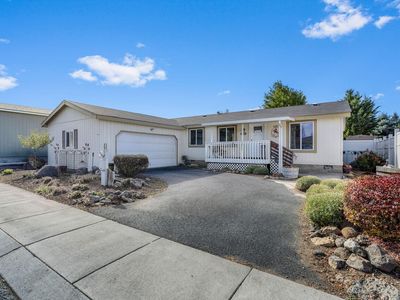 1253 SW Currant Rd, Redmond, OR, 97756