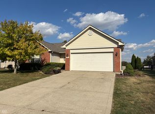 1271 Magnolia Dr, Greenfield, IN 46140