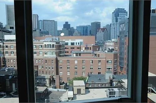 1 Nassau St Photo 1