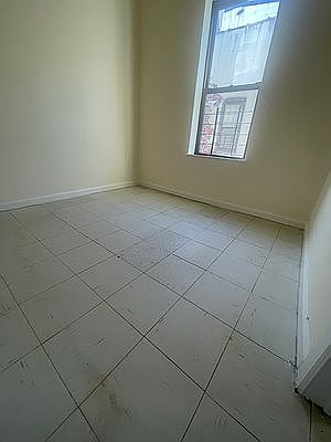 4th image of 124 Sherman Ave #37