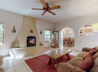 3241 Casa Rinconada, Santa Fe, NM 87507