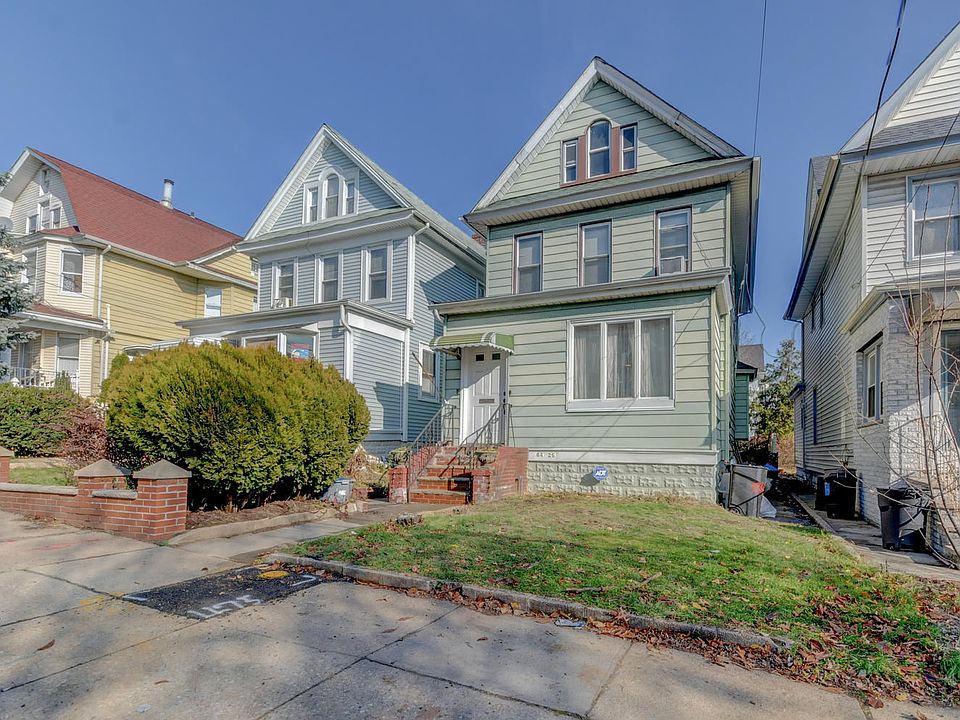 1st image of 8425 107th St
