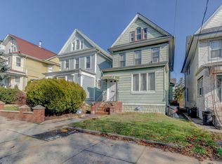 8425 107th St, Jamaica, NY 11418