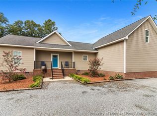 1384 Canady Pond Rd, Hope Mills, NC 28348