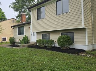 5415 Antle Dr, Louisville, KY 40229