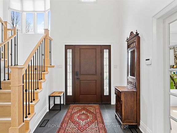 4th image of 409 Alex Doner Dr