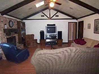 3rd image of 2905 Hillside Dr