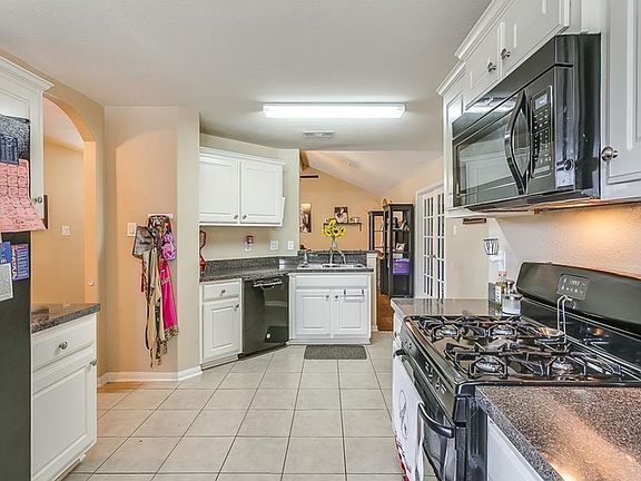 4th image of 632 Misty Mountain Dr