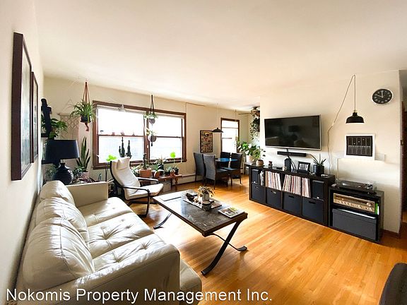 3rd image of 2760 Xerxes Ave S #6385556