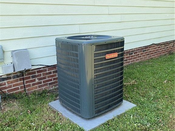 5th image of 109 Horace Ct