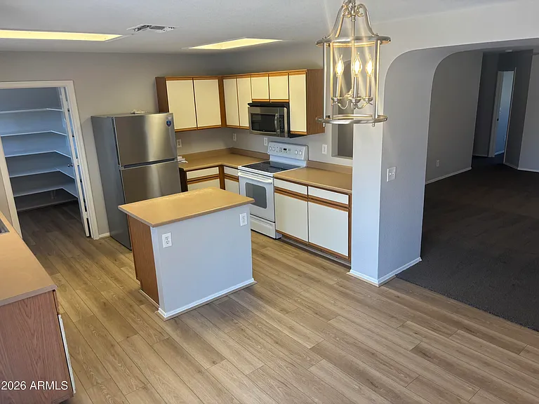5225 E Florian Ave — Photo 3