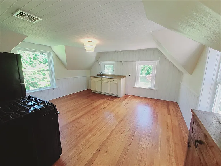 56 Cliff St #2 — Photo 2