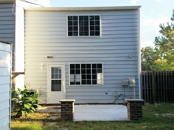 3rd image of 9642 Springfield Woods Cir