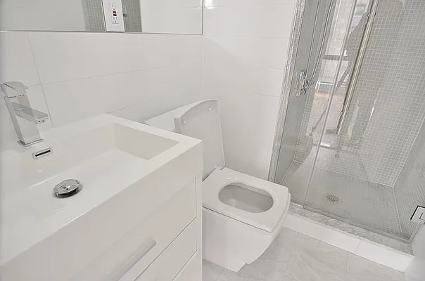 Rented by Park Property Advisors | media 13