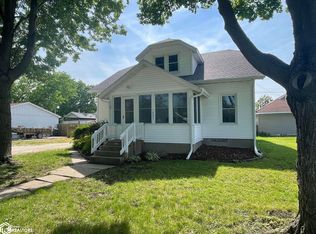 1803 S 16th St, Burlington, IA 52601