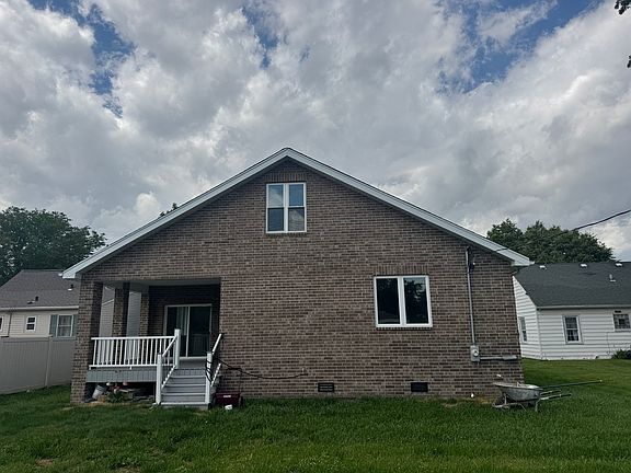 3rd image of 6939 W 95th Pl