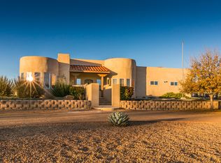 630 Barnett Dr, Bosque Farms, NM 87068