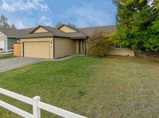 2065 SW 35th St, Redmond, OR 97756