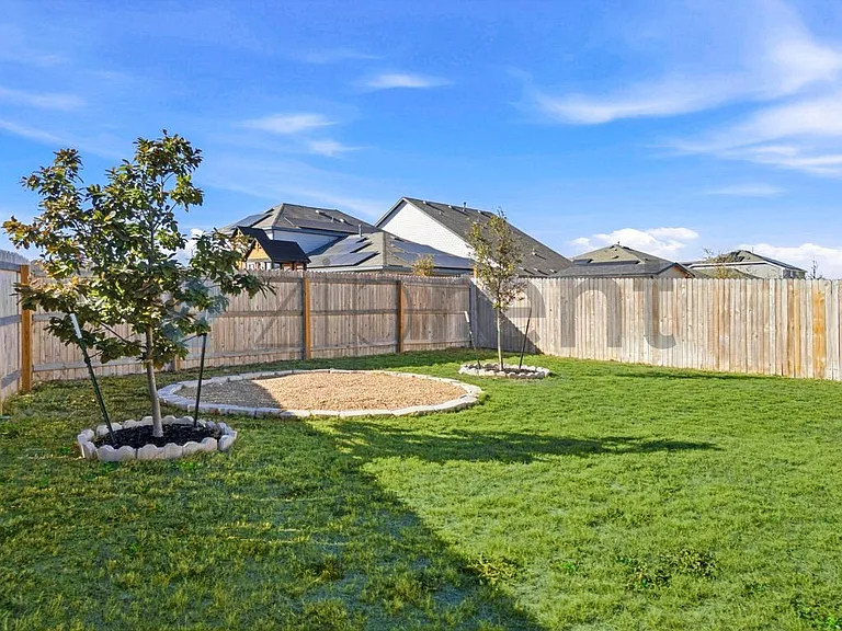 7063 Sycamore Pass — Photo 23