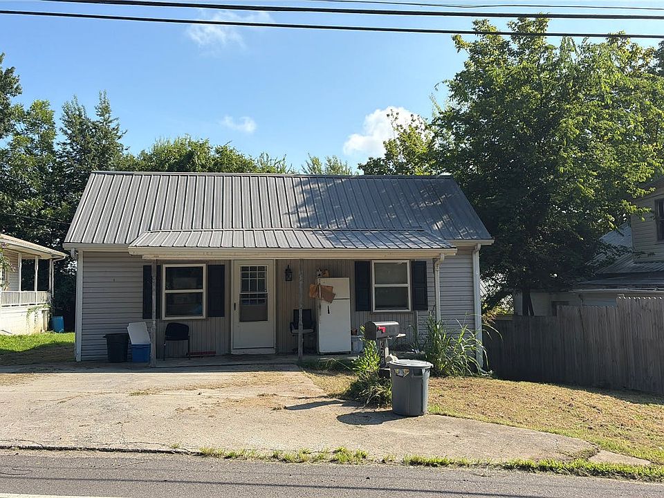 1st image of 228 Mineral St