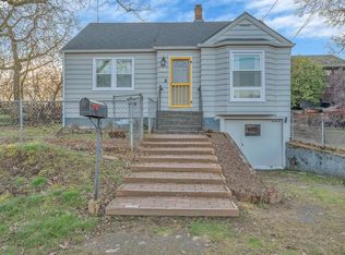 255 N 3rd St, Saint Helens, OR 97051