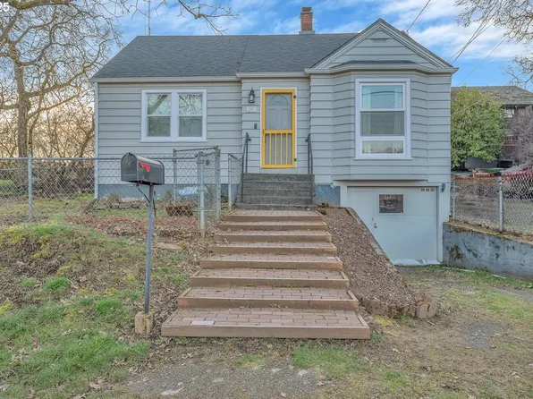 255 N 3rd St, Saint Helens, OR 97051