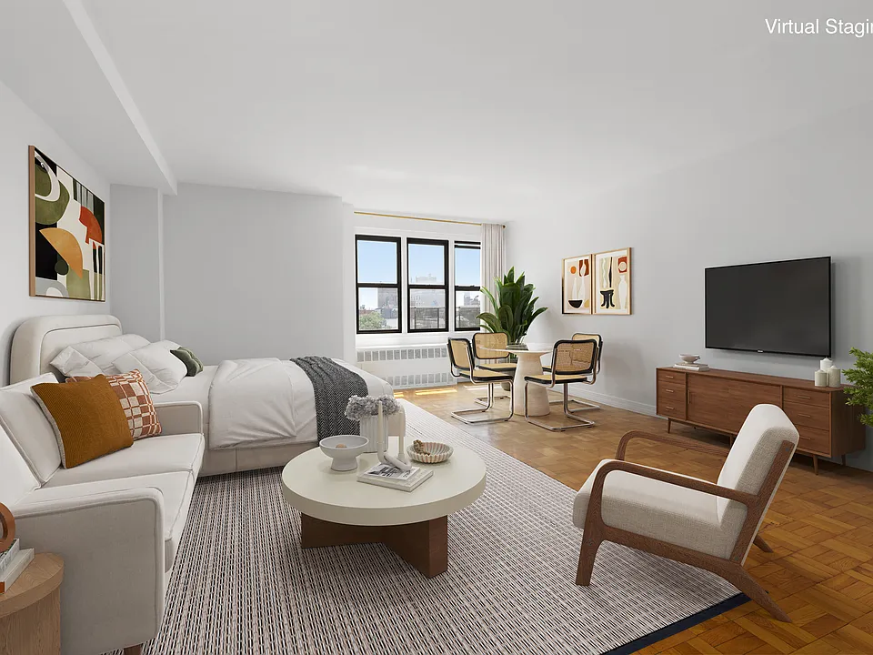 200 E 15th St #8A