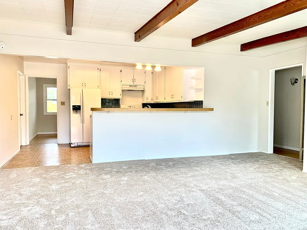Building Photo - 4552 Dana Dr