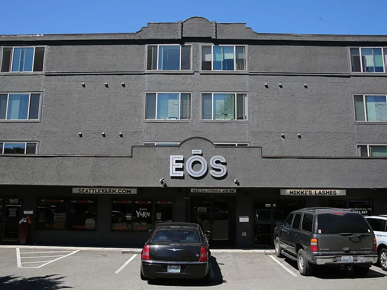 EOS — Photo 8