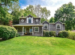 114 Bay Driveway, Manhasset, NY 11030