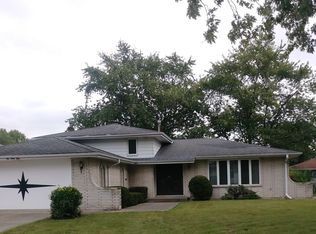 243 S Champlain Ave, Glenwood, IL 60425