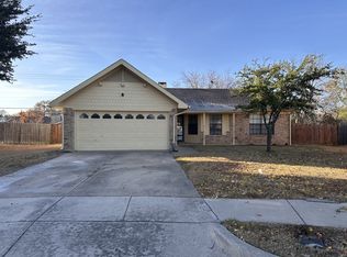 2129 Cay Ct, Irving, TX 75060