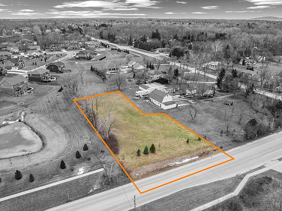 3rd image of 8517 N Beck Rd