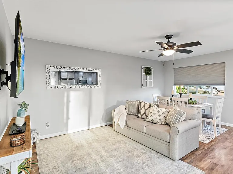 3822 Enero Ct — Photo 10