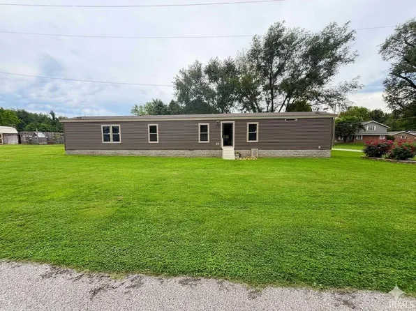 120 E 7th St, Newberry, IN 47449