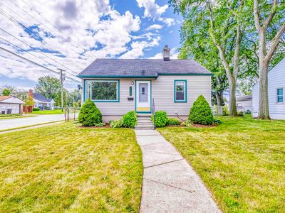 19352 Georgia St, Roseville, MI, 48066