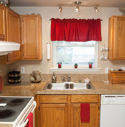 5th image of 260 NE Santa Maria Ln