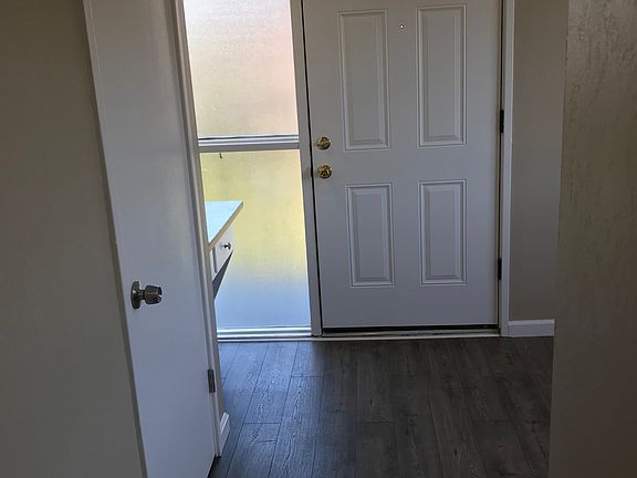 4th image of 23 N Ellsworth Ave APT 4