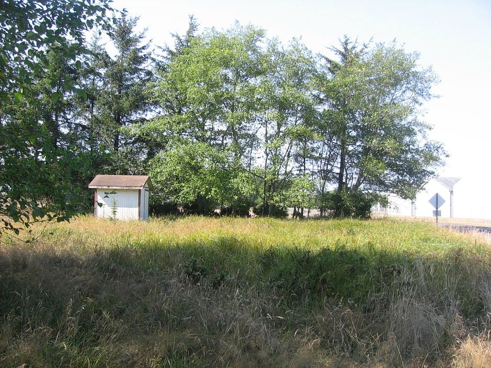 1st image of 461 Duck Lake Dr NE