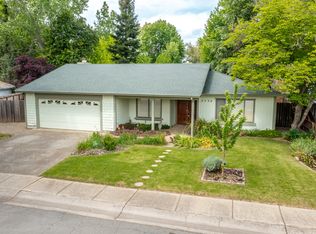 2730 Teal Ct, Redding, CA 96001
