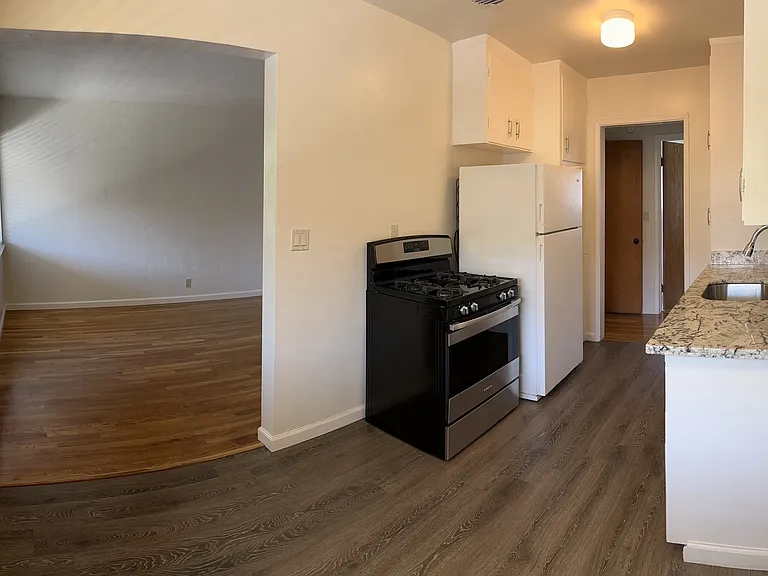 853 Blair Ave — Photo 5