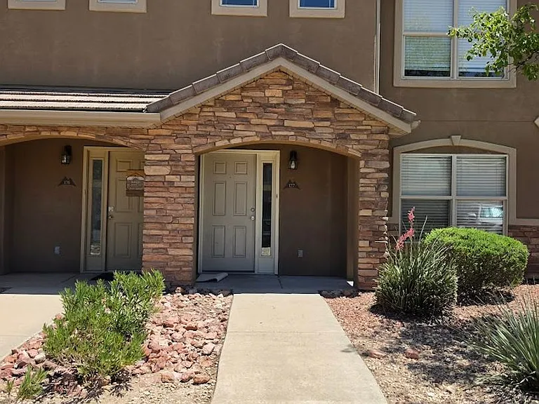 3155 S Hidden Valley Dr #177 — Photo 2