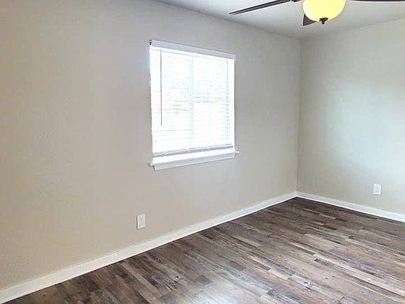 4th image of 1224 S High St #2B-1Ba-857Sqft