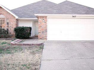 3417 Tommy Watkins Dr, Haltom City, TX 76117