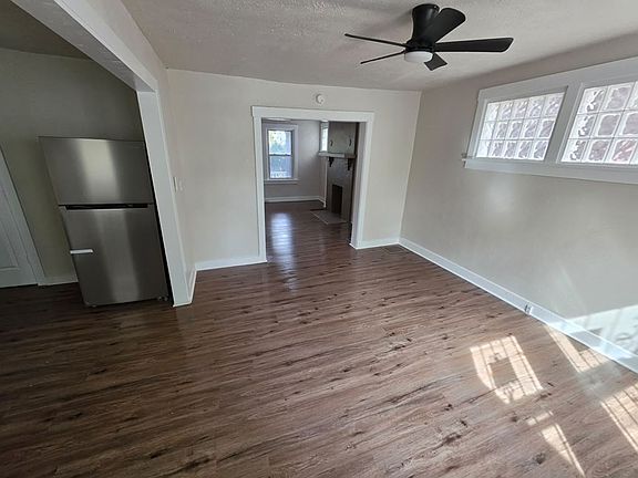 5th image of 2028 Chalfant St
