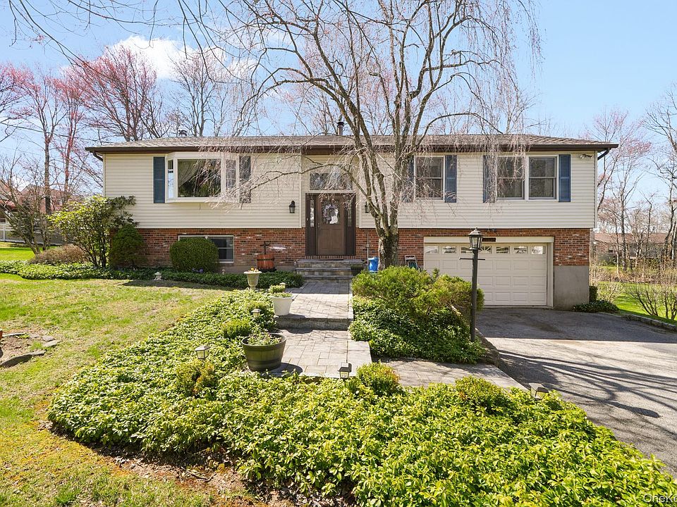 1st image of 68 Meadow Sweet Road
