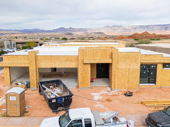 3227 S Drifting Dunes Ln, Hurricane, UT 84737